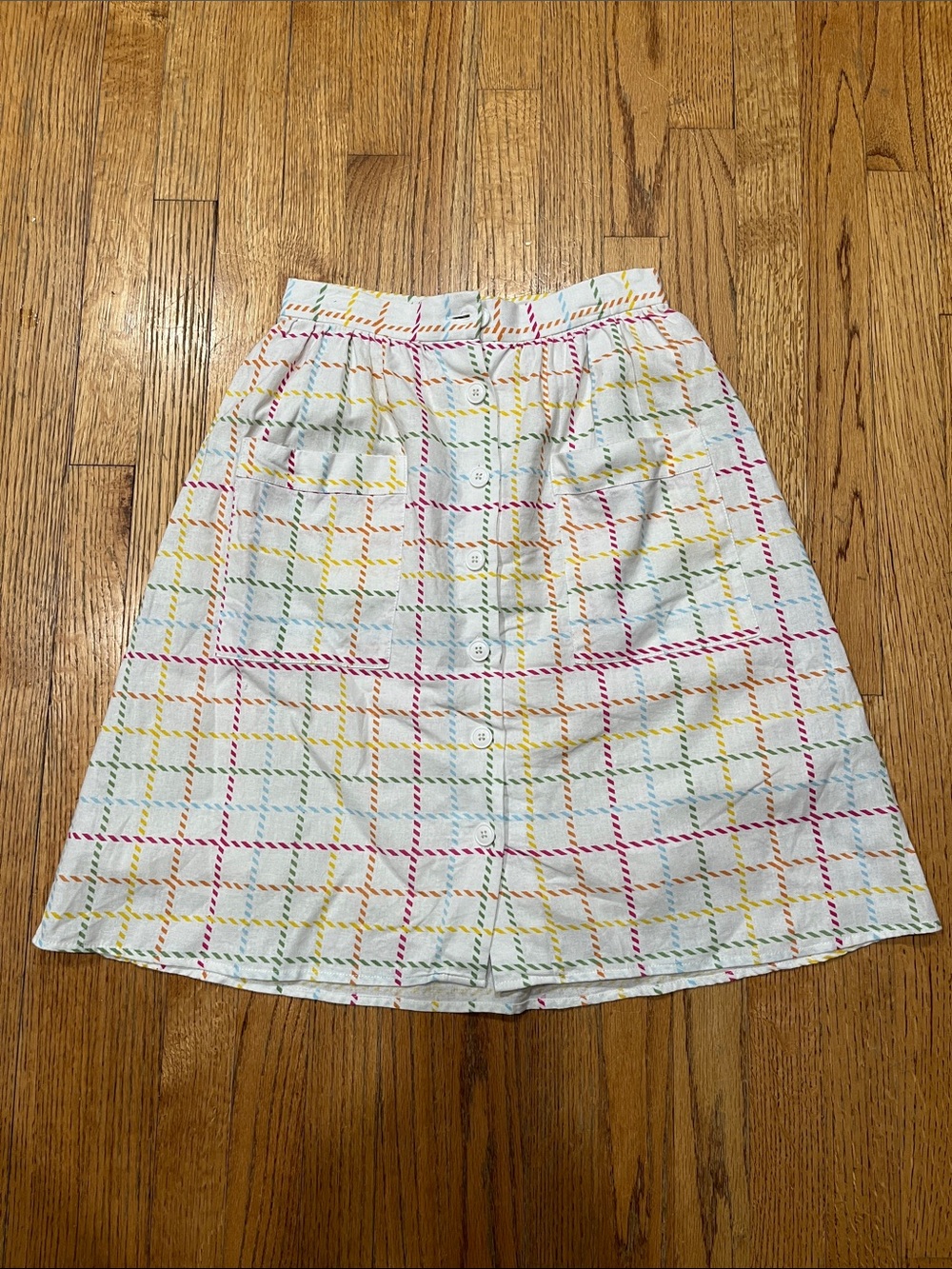 ModCloth Plaid Button-Front A-Line Skirt in White & Multicolor